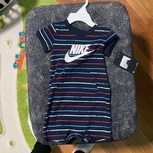Baby boys Nike romper 6m